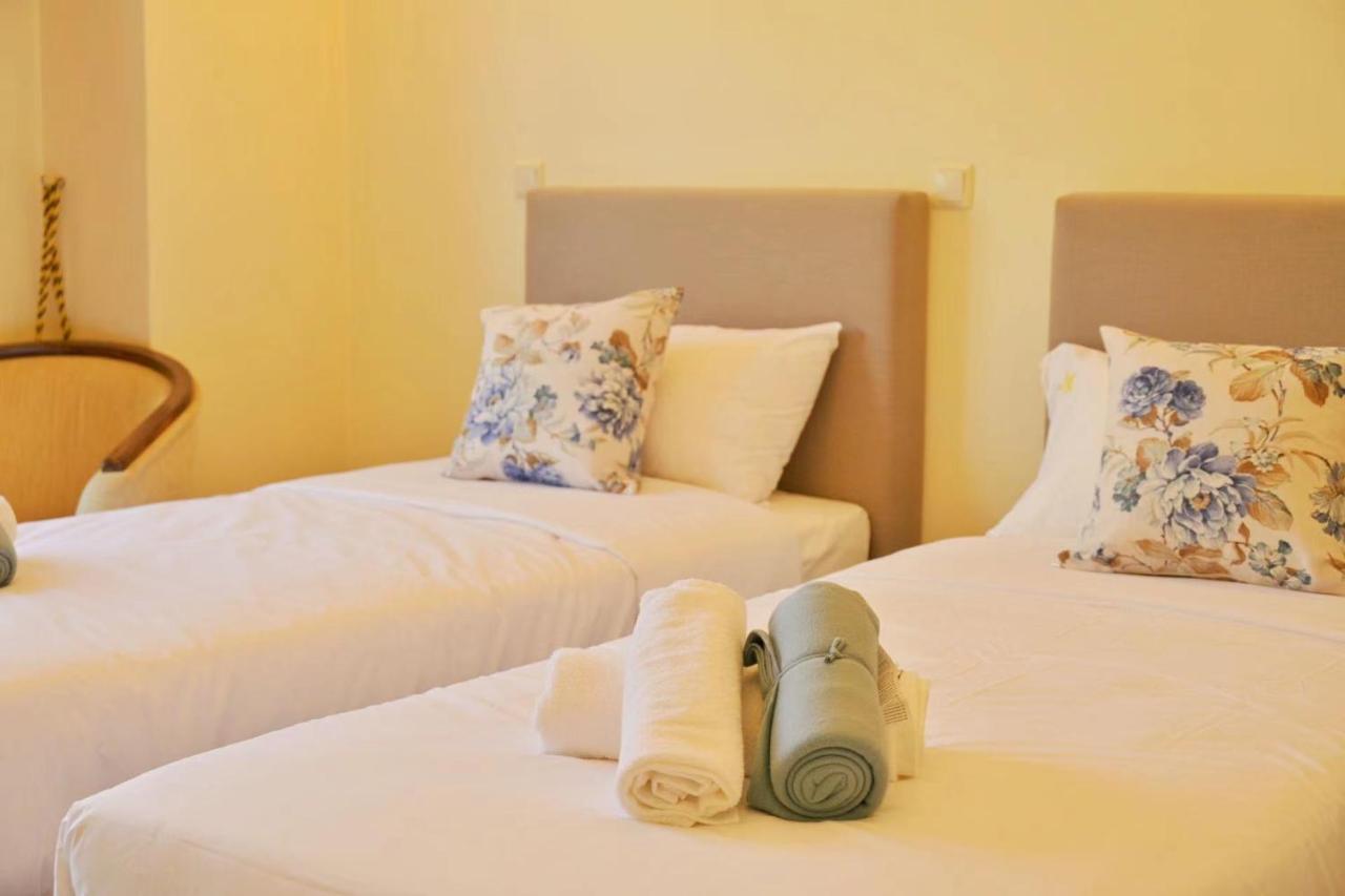 New Times Home & Hotels Near Metro Station Athens Center 외부 사진