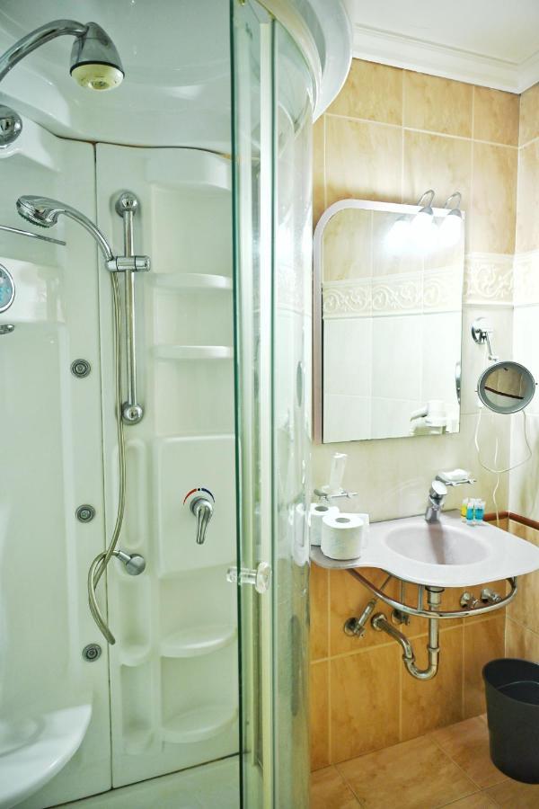 New Times Home & Hotels Near Metro Station Athens Center 외부 사진